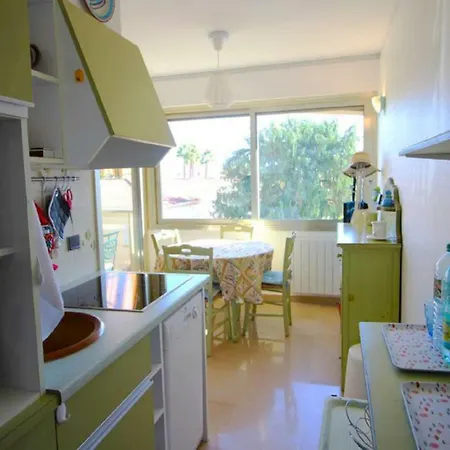 Apartment B-azur Antibes