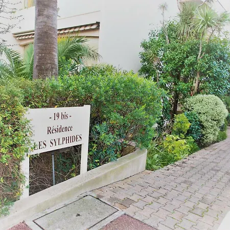 B-azur Apartment