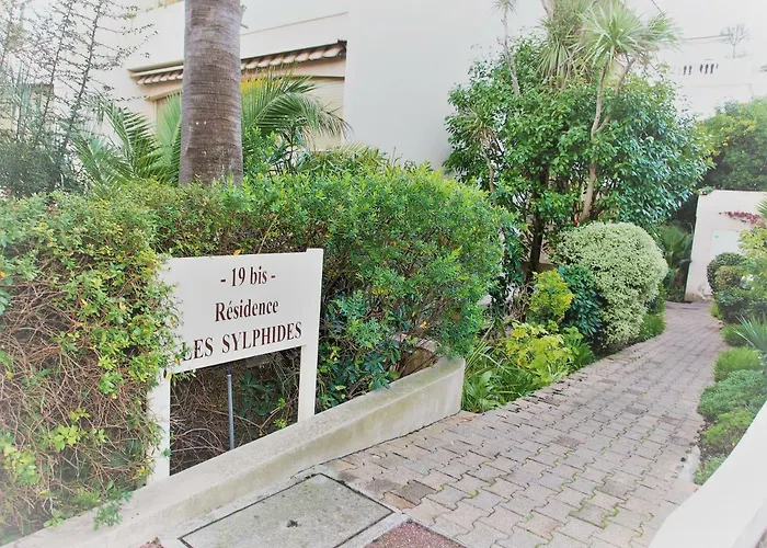 B-azur Apartment